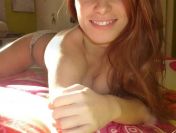 Siedzę sama i myślę o głupotach